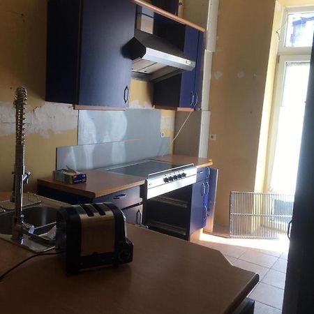 Zimmer In Kaiserslautern Buitenkant foto