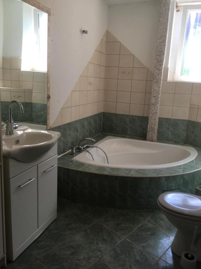 Zimmer In Kaiserslautern Buitenkant foto